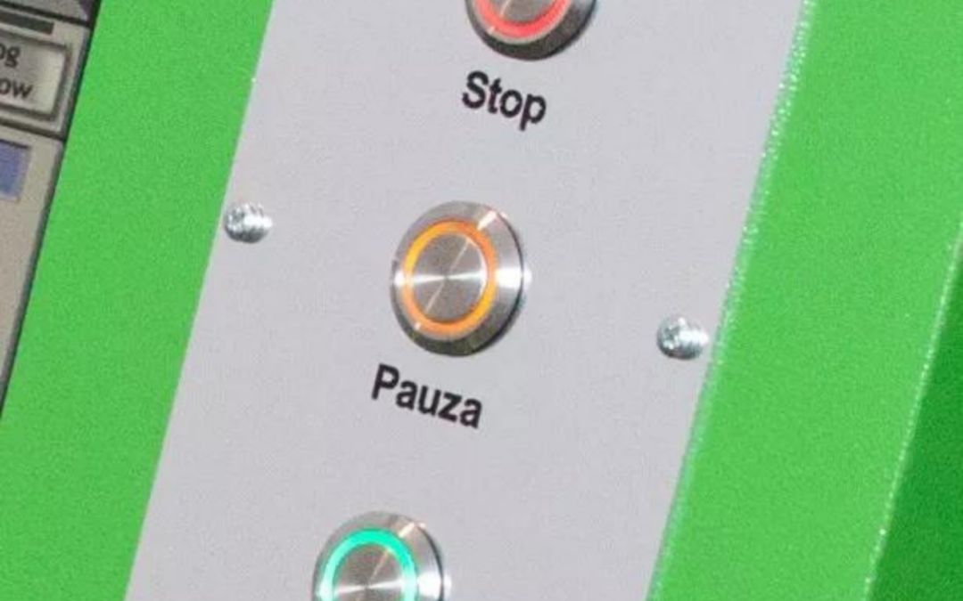 START-STOP-PAUSE buttons configuration on an operator panel